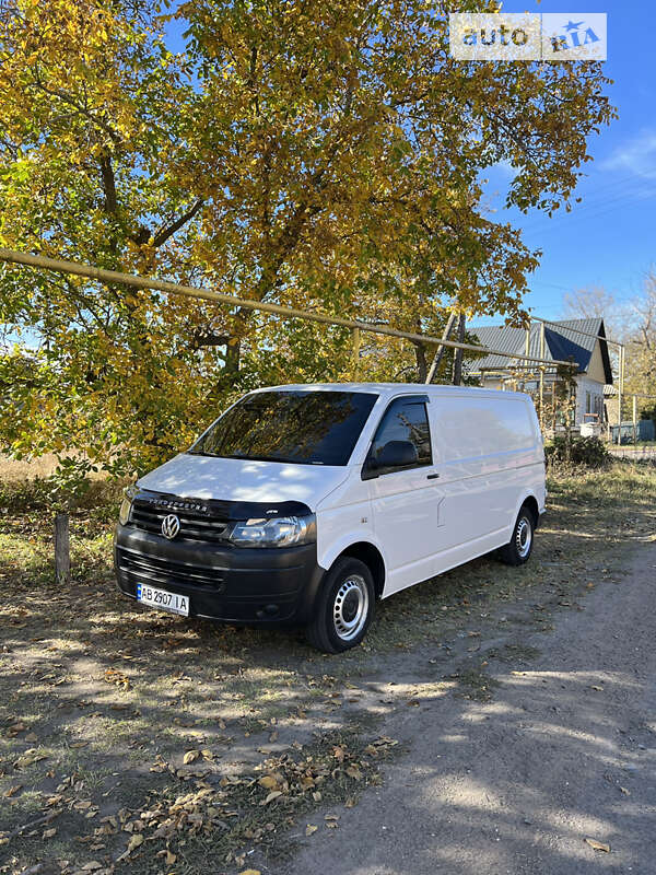 Минивэн Volkswagen Transporter 2013 в Врадиевке