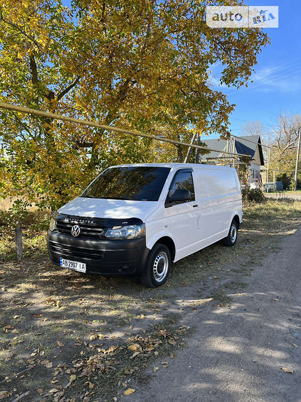Минивэн Volkswagen Transporter 2013 в Врадиевке