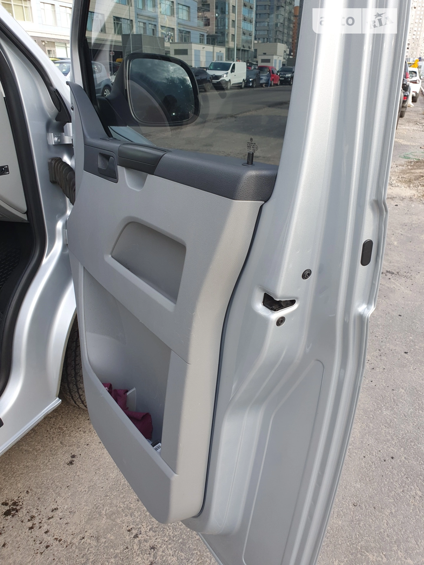 2015 Volkswagen Transporter - мініатюра 30