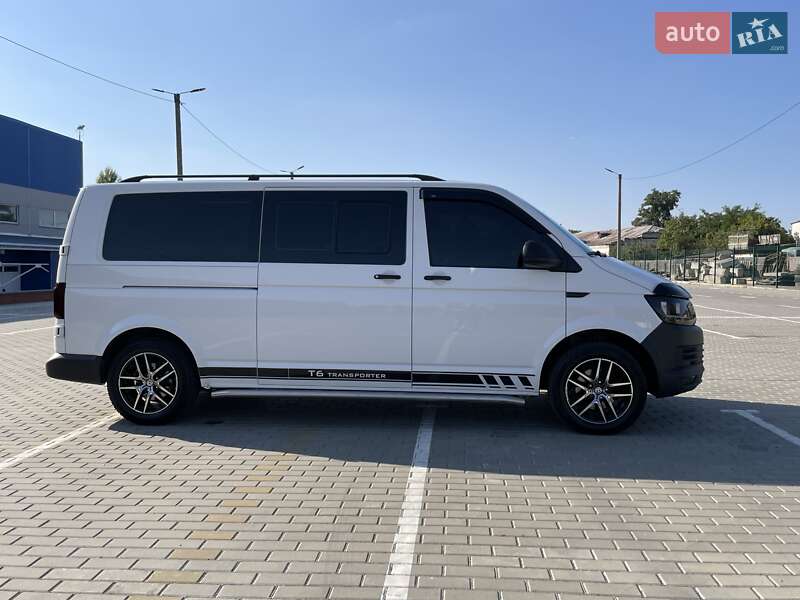 Минивэн Volkswagen Transporter 2016 в Ромнах