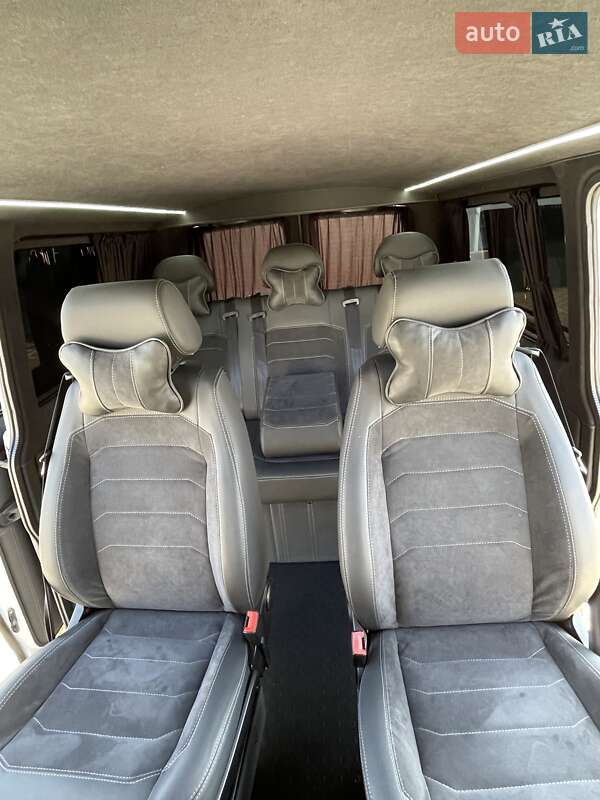 Минивэн Volkswagen Transporter 2016 в Ромнах