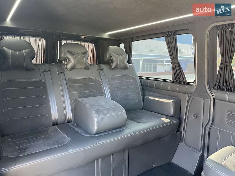 Минивэн Volkswagen Transporter 2016 в Ромнах