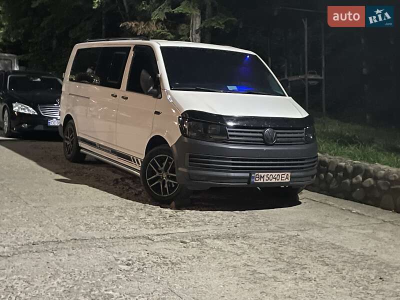 Минивэн Volkswagen Transporter 2016 в Ромнах