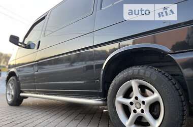 Минивэн Volkswagen Transporter 2000 в 