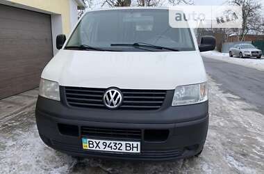 Вантажний фургон Volkswagen Transporter 2005 в Хмельницькому