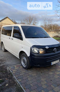 Грузопассажирский фургон Volkswagen Transporter 2015 в Днепре