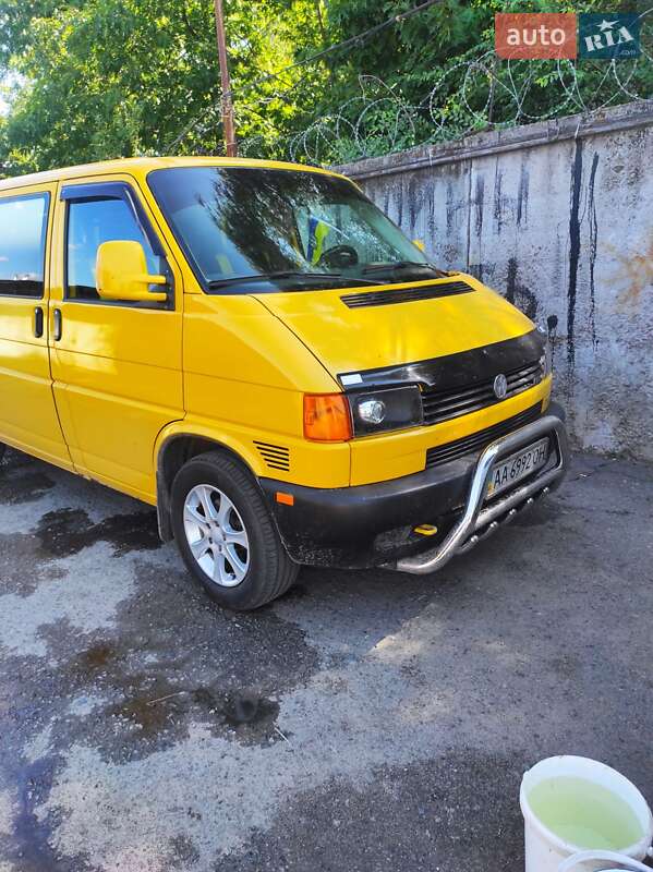 Минивэн Volkswagen Transporter 2002 в Киеве