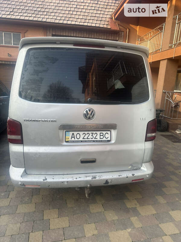 Грузопассажирский фургон Volkswagen Transporter 2010 в Иршаве фото 6 Грузопассажирский фургон Volkswagen Transporter 2010 в Иршаве