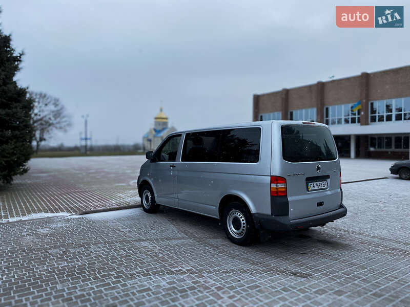 Минивэн Volkswagen Transporter 2009 в Черкассах
