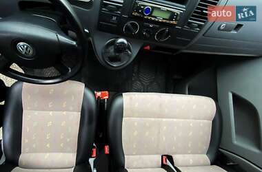 Минивэн Volkswagen Transporter 2009 в 