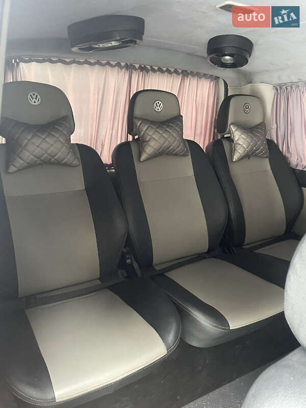Минивэн Volkswagen Transporter 2005 в Любешове