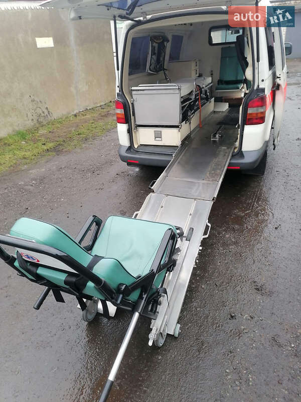 Минивэн Volkswagen Transporter 2004 в Ровно