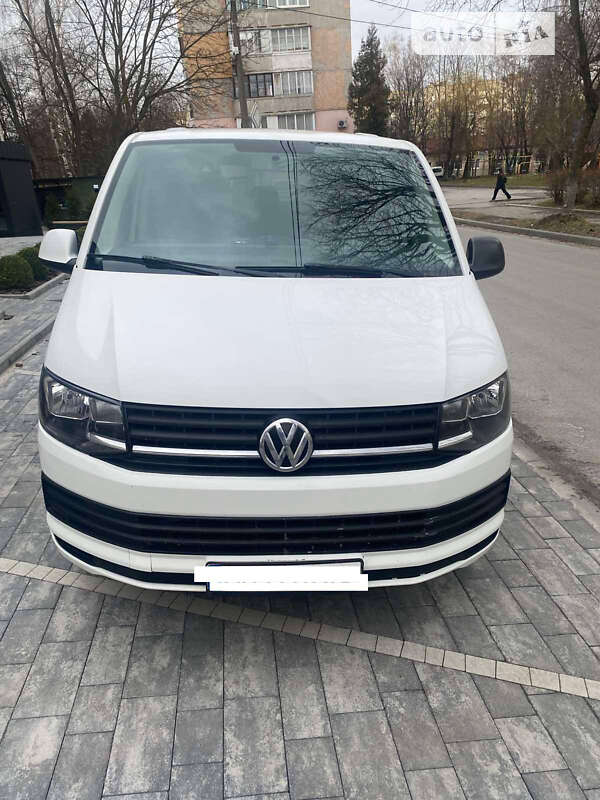 Минивэн Volkswagen Transporter 2016 в Тернополе