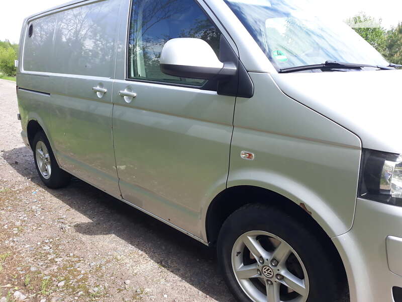 Volkswagen Transporter 2013