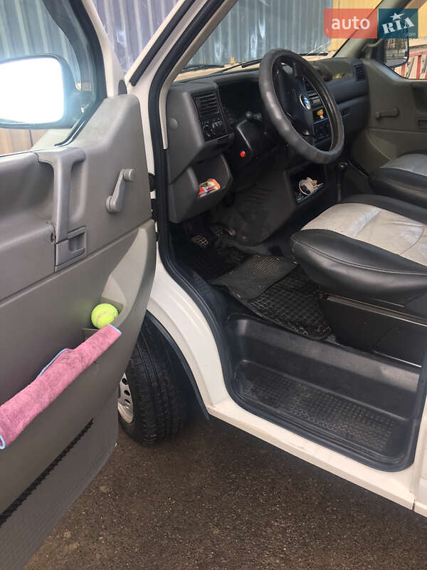 Минивэн Volkswagen Transporter 2001 в Каменец-Подольском