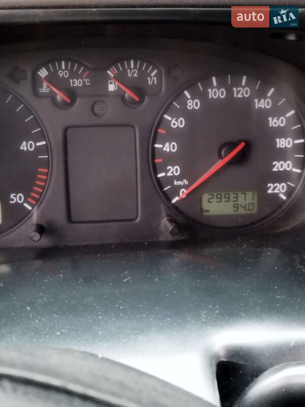 Минивэн Volkswagen Transporter 2000 в Глыбокой