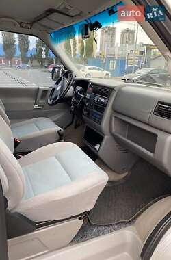 Мінівен Volkswagen Transporter 2002 в 