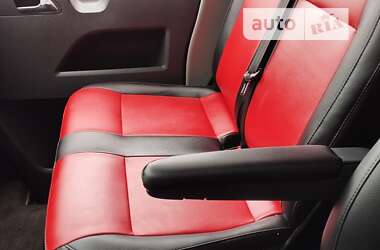 Вантажопасажирський фургон Volkswagen Transporter 2012 в 