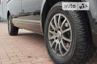 Вантажопасажирський фургон Volkswagen Transporter 2012 в 