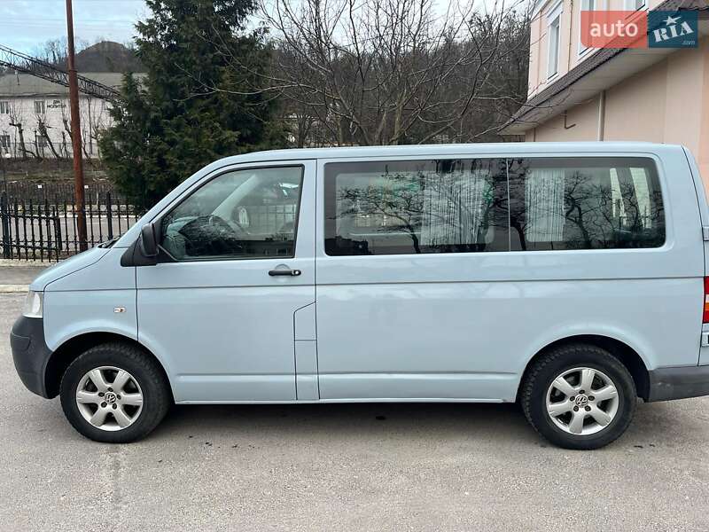 Минивэн Volkswagen Transporter 2009 в Львове