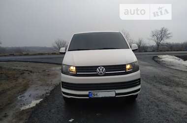 Минивэн Volkswagen Transporter 2015 в 