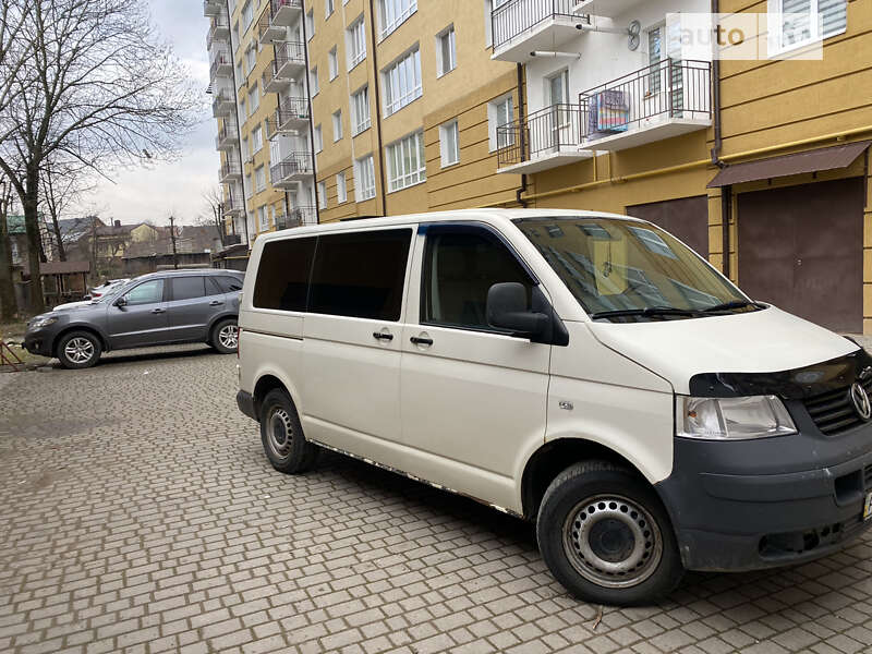 Минивэн Volkswagen Transporter 2004 в Долине фото 2 Минивэн Volkswagen Transporter 2004 в Долине
