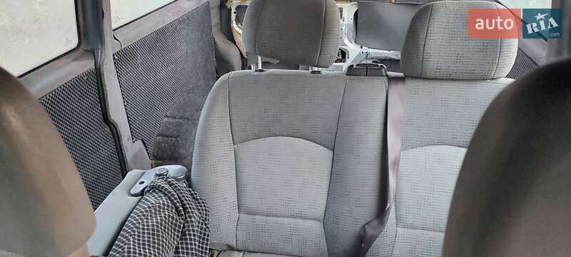 Мінівен Volkswagen Transporter 1998 в Вижниці