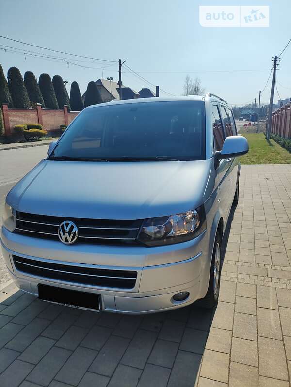 Грузопассажирский фургон Volkswagen Transporter 2014 в Луцке