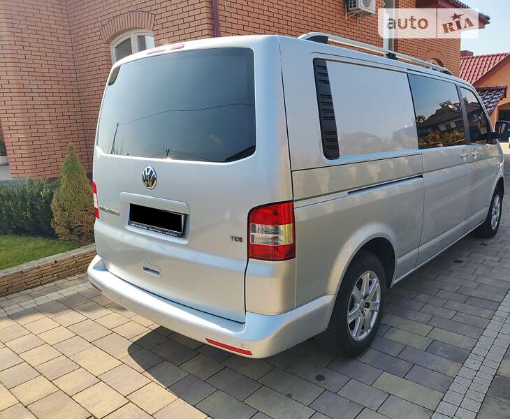 Грузопассажирский фургон Volkswagen Transporter 2014 в Луцке