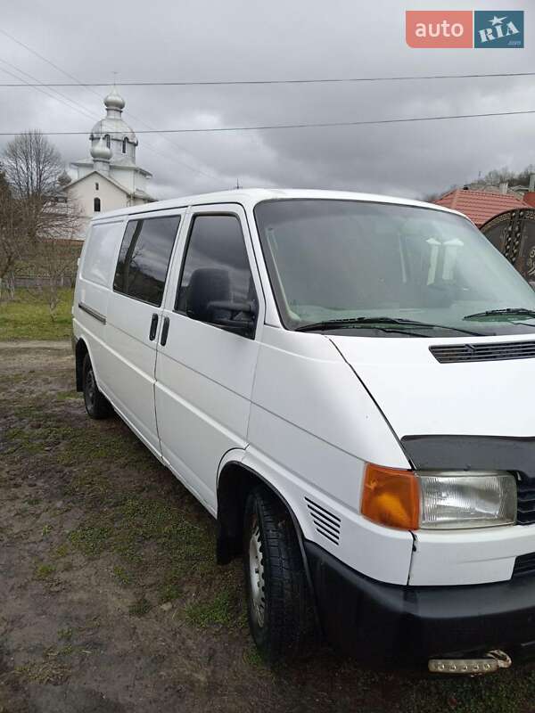 Мінівен Volkswagen Transporter 2001 в Чернівцях