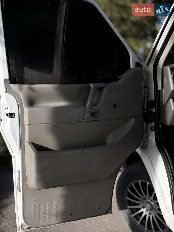 Минивэн Volkswagen Transporter 2002 в Тернополе