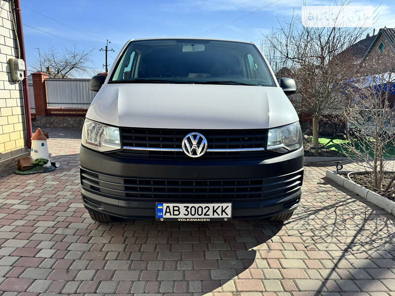 Минивэн Volkswagen Transporter 2016 в Виннице