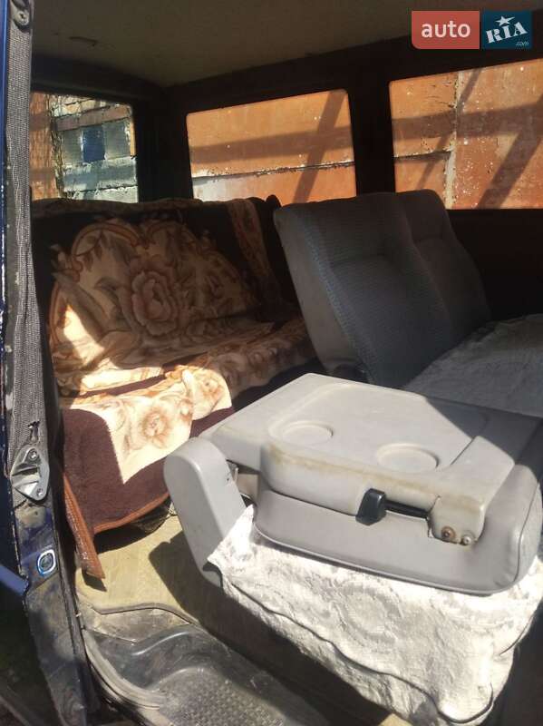 Минивэн Volkswagen Transporter 1996 в Калуше