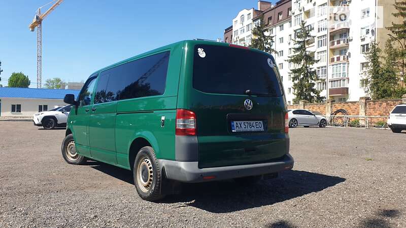 Мінівен Volkswagen Transporter 2011 в Ужгороді