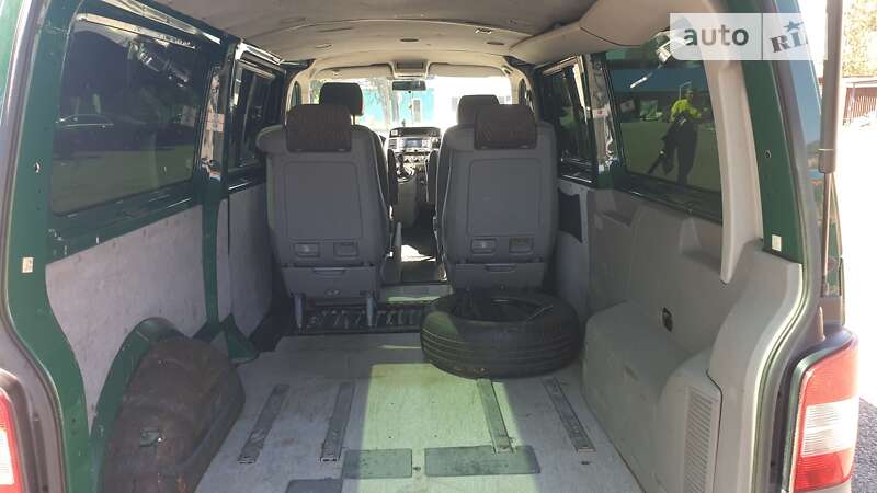 Мінівен Volkswagen Transporter 2011 в Ужгороді