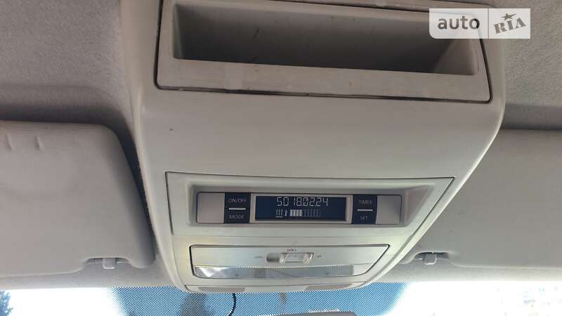 Мінівен Volkswagen Transporter 2011 в Ужгороді