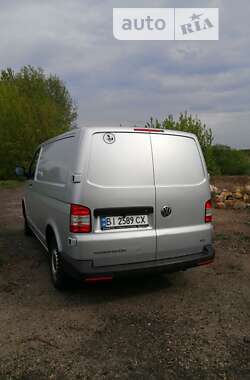 Грузовой фургон Volkswagen Transporter 2015 в Полтаве