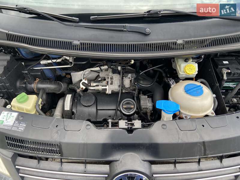 Минивэн Volkswagen Transporter 2009 в Гайсине