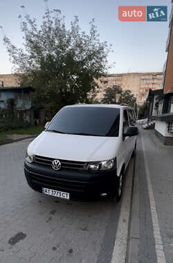 Мінівен Volkswagen Transporter 2015 в Івано-Франківську