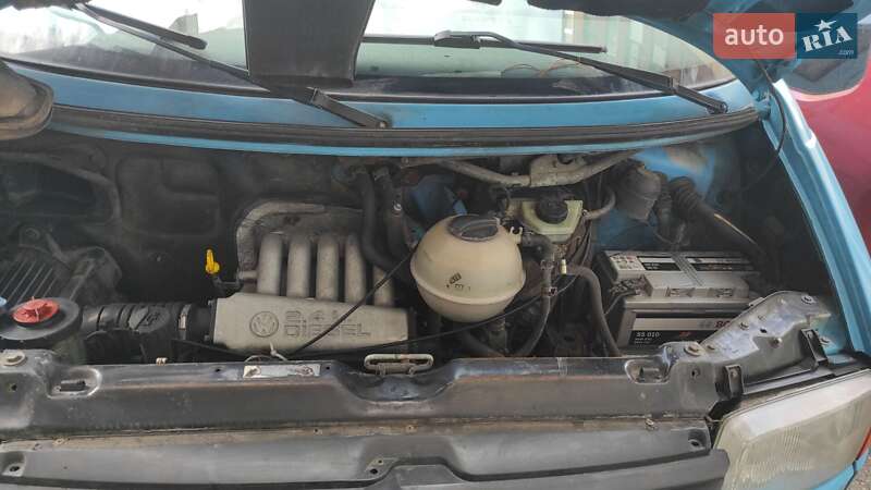Минивэн Volkswagen Transporter 1996 в Киеве
