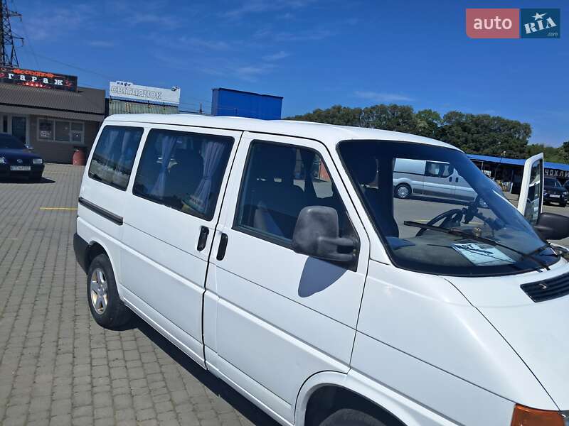 Минивэн Volkswagen Transporter 2001 в Путиле