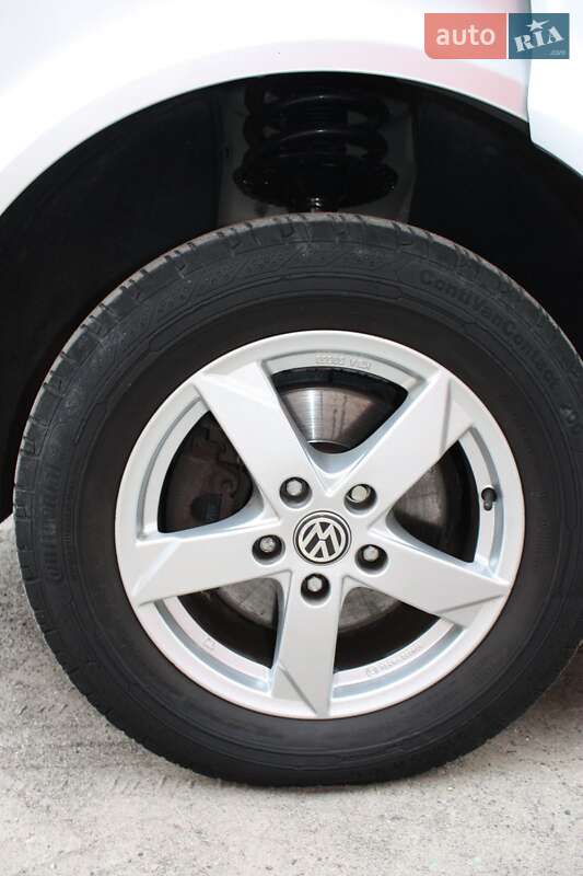 Грузовой фургон Volkswagen Transporter 2014 в Киеве