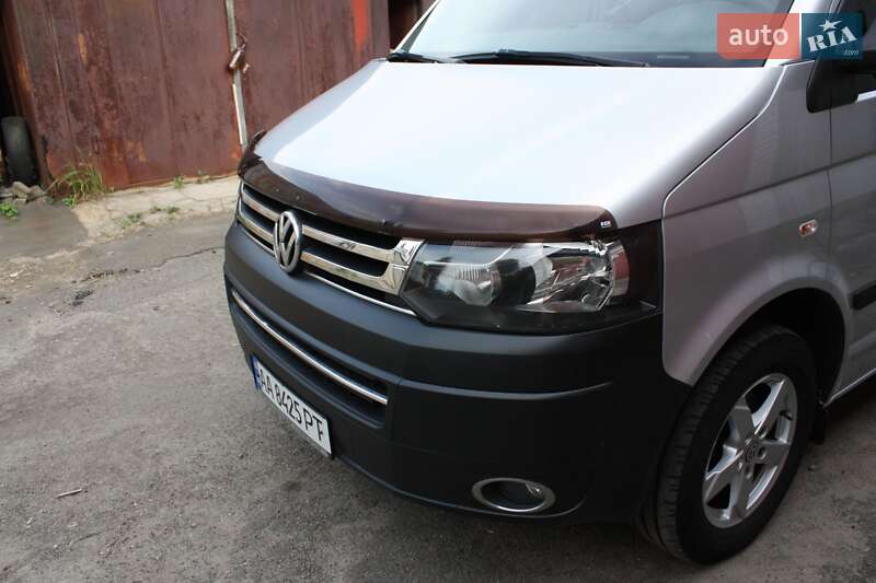 Грузовой фургон Volkswagen Transporter 2014 в Киеве