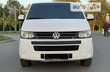 Вантажний фургон Volkswagen Transporter 2011 в Миколаєві