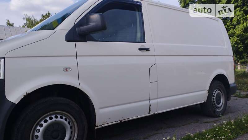 Минивэн Volkswagen Transporter 2008 в 