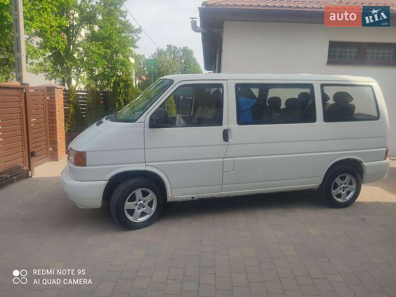 Мінівен Volkswagen Transporter 2001 в Кореці