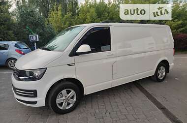 Вантажний фургон Volkswagen Transporter 2018 в Дубні