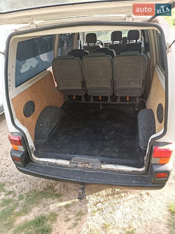 Мінівен Volkswagen Transporter 2000 в Самборі
