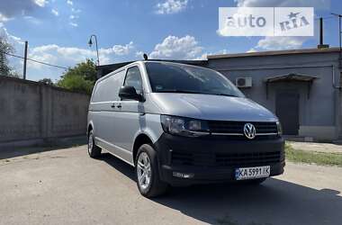 Вантажний фургон Volkswagen Transporter 2016 в Кривому Розі