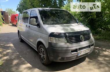 Вантажопасажирський фургон Volkswagen Transporter 2009 в Києві